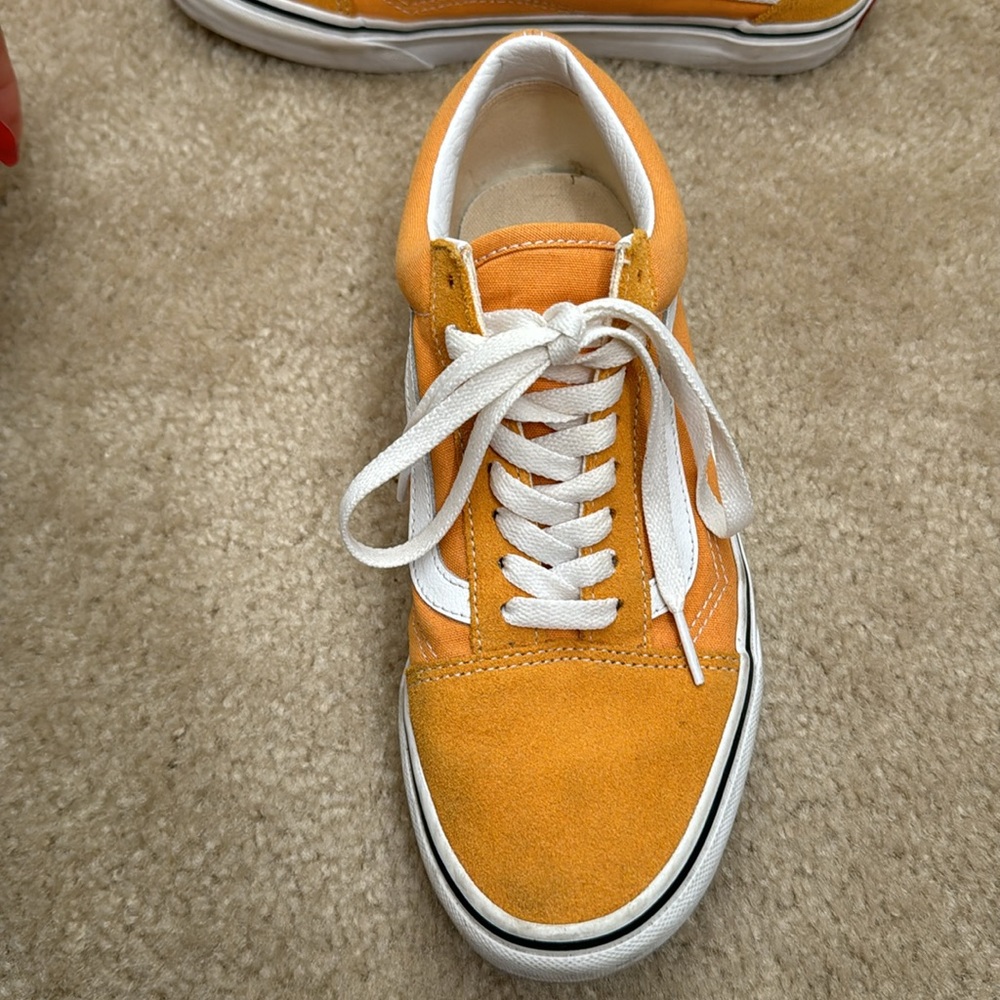 Vans - Picture 3 of 7